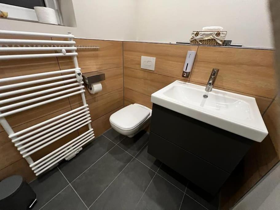 شقة Boarding House Am Ahnepark Vellmar المظهر الخارجي الصورة